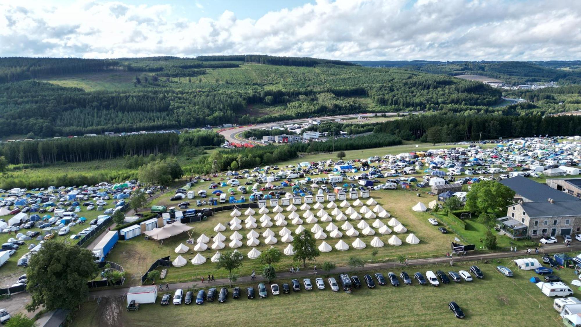 Grandprixcamp Closest To The Track Including Track View Stavelot Luaran gambar